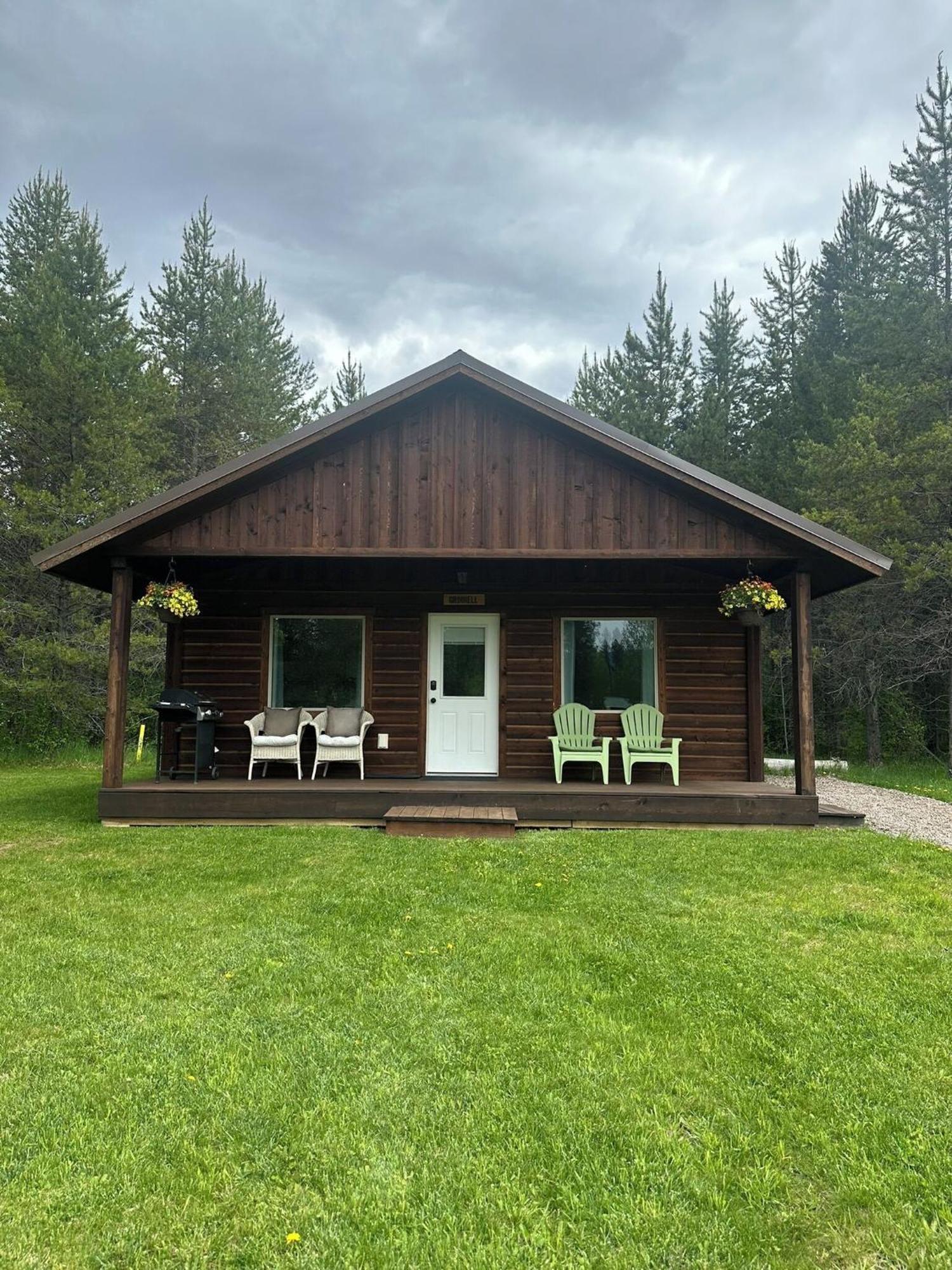 Glacier Homestead Coram Exteriér fotografie
